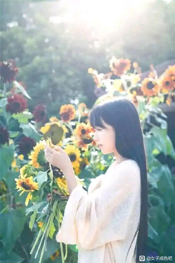 ”年入千万的李子柒，福报的转折点竟是那一刻！