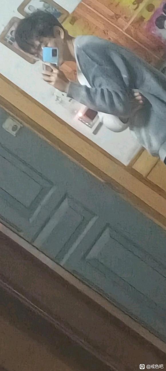 ”不记得第一次手y是什么时候了，甚至是无记忆的幼儿时期