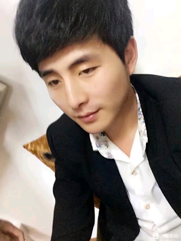 ”请各位师兄告诉我是不是手淫多了