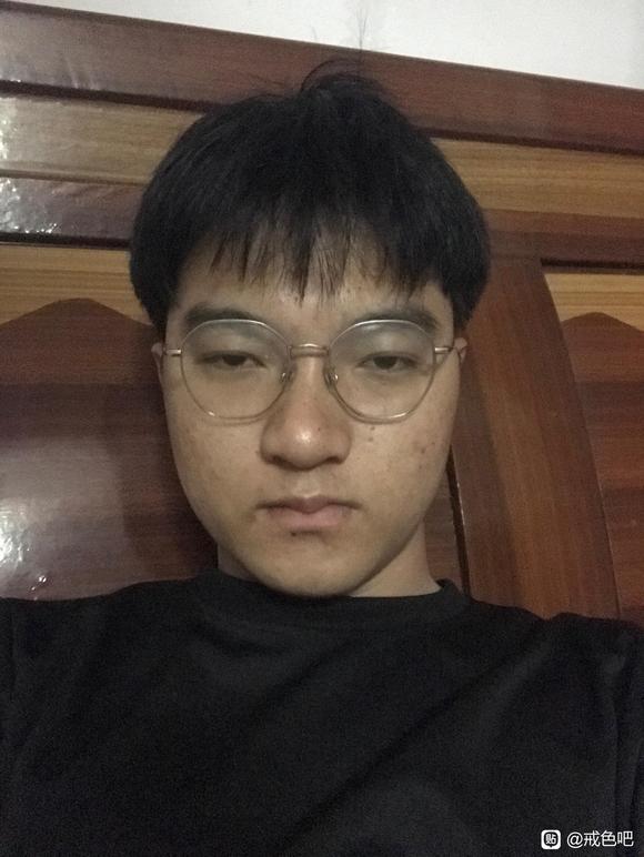 ”真的很讨厌有人在网上发x暗示的视频