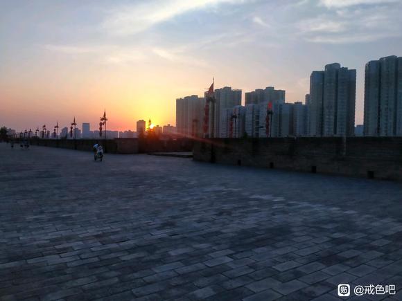 ”高三学生戒色第十天