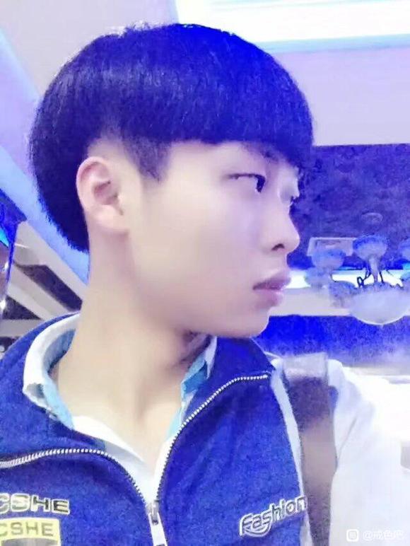 ”之前喜欢穿女装手淫现在没精气神