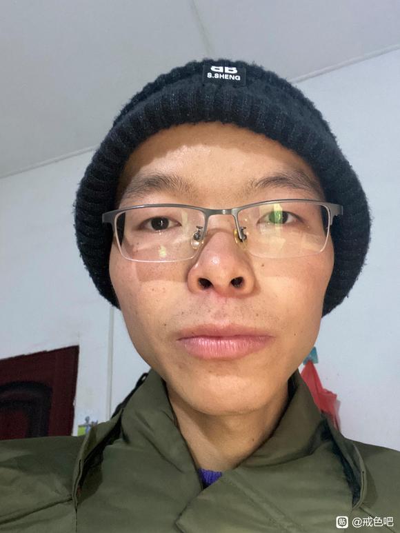 ”你们说人为什么会自卑呢？