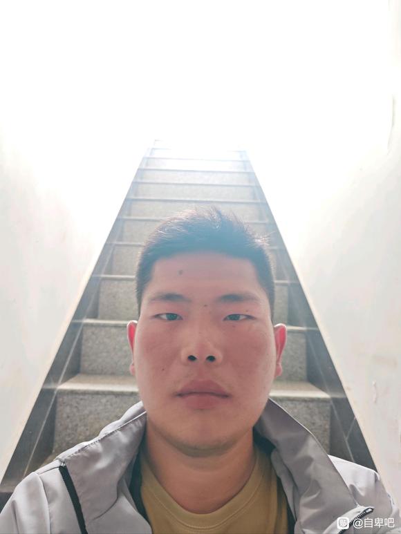 ”戒色第10天，在工厂上班，感觉他们都看不起我