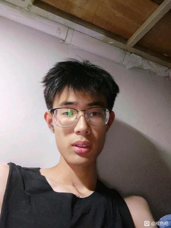 ”这是不是戒断反应啊